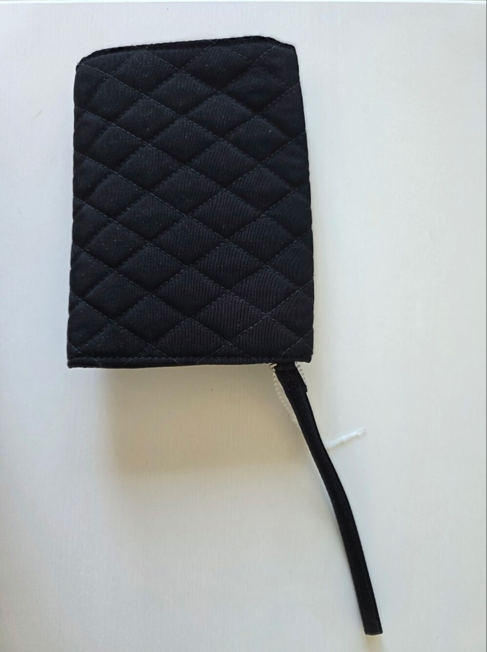 NWT~ Vera Bradley Black Quilted Turnlock Wristlet Wallet - Picture 2 of 4